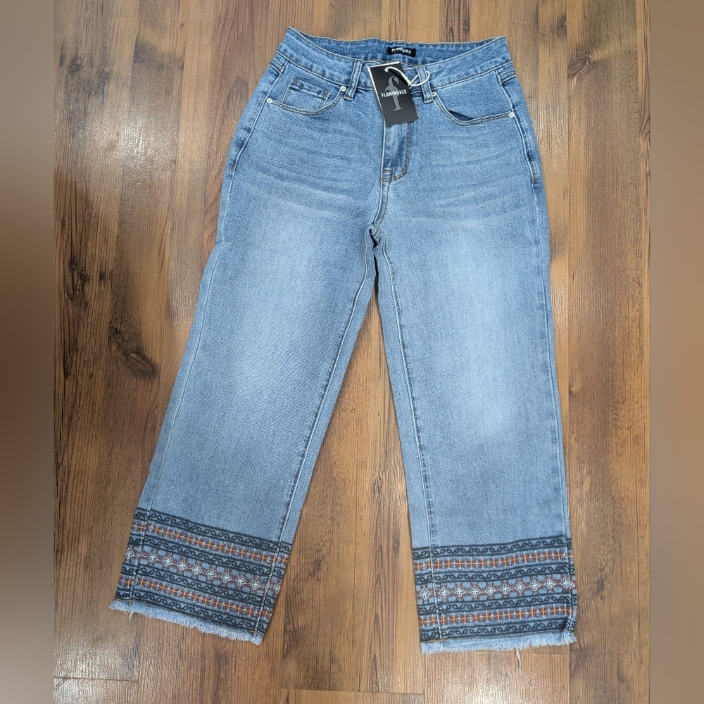 BNWT Flamingals Blue Cropped Jeans with Patterned Embroidery Hem
